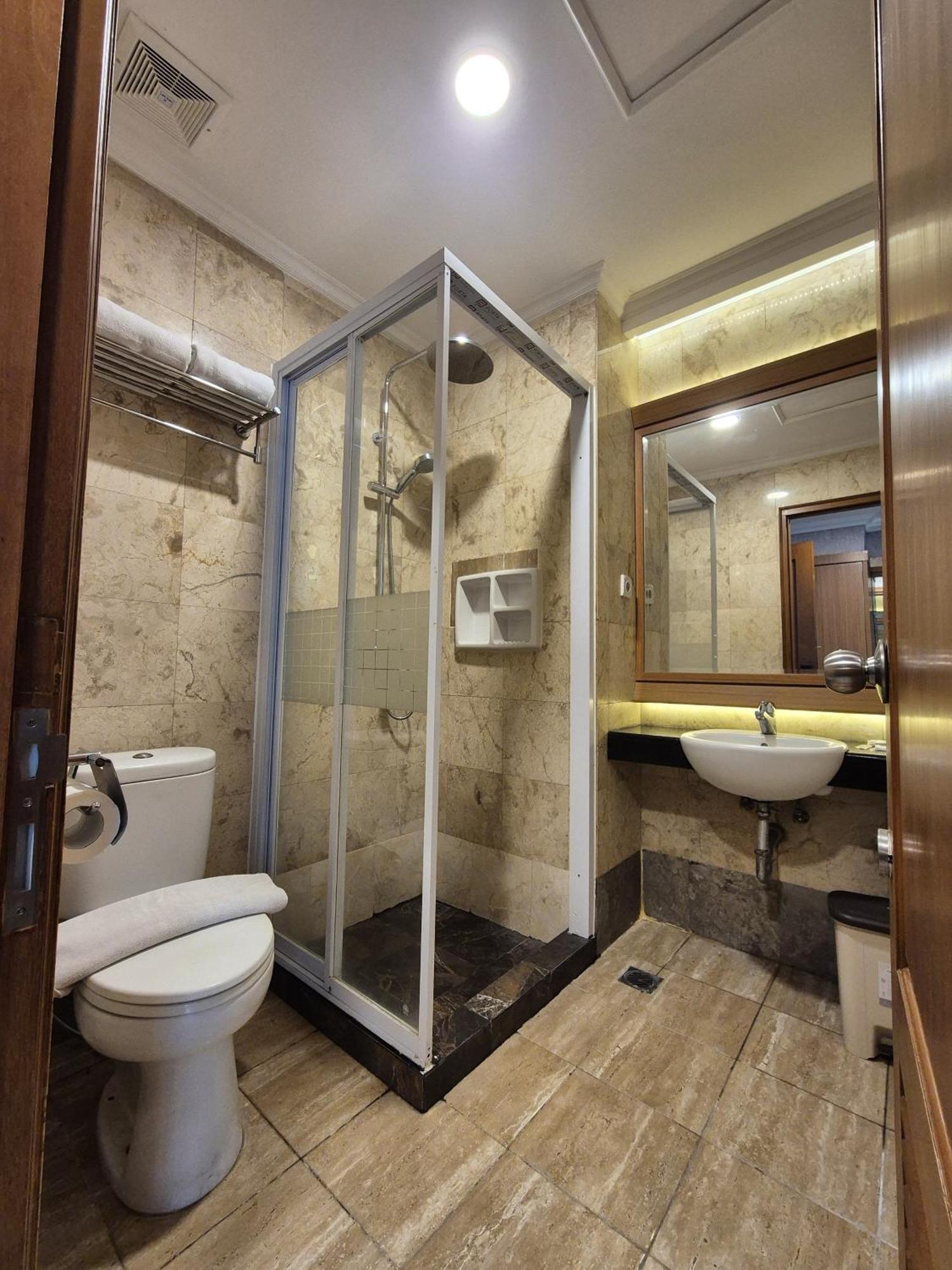 Giia Maluku Hotel Thamrin Jakarta Exteriör bild